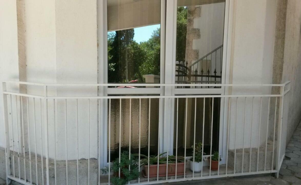 Apartman Roza Omiš Extérieur photo